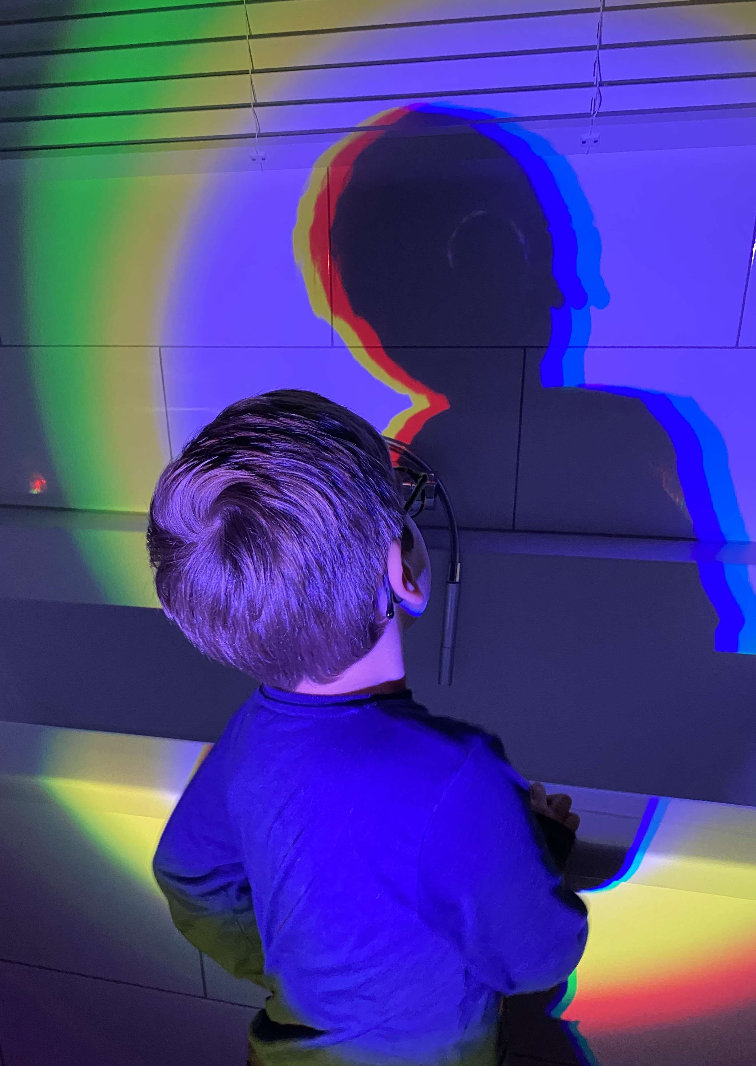 colored shadows